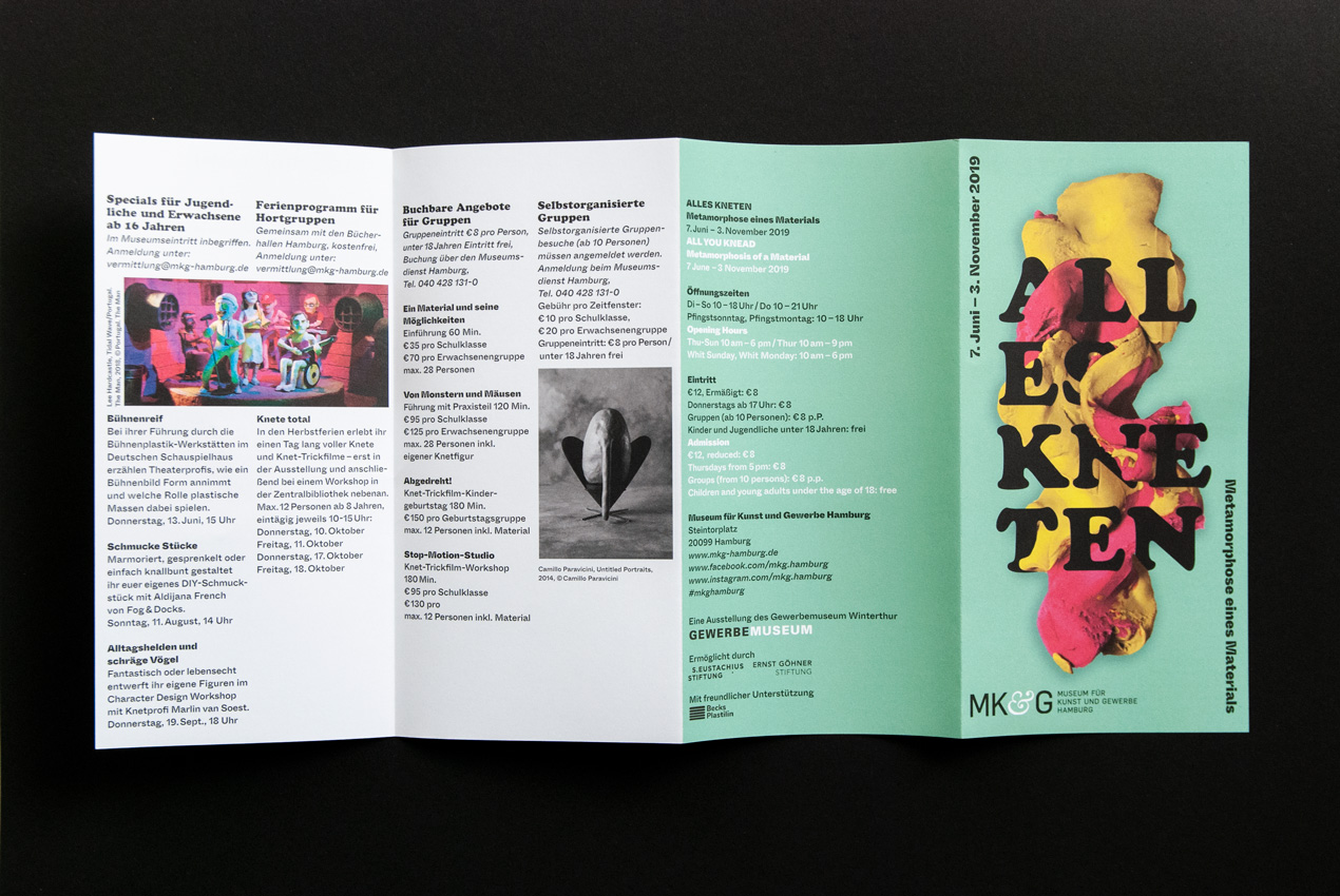 Programme for the exhibition 'ALLES KNETEN – Metamorphose eines Materials' in Hamburg